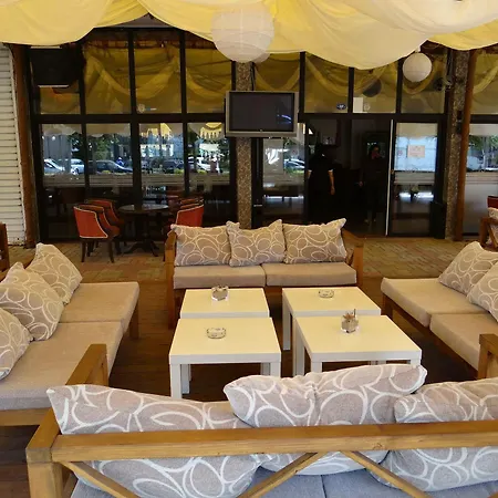 Royal Hotel
